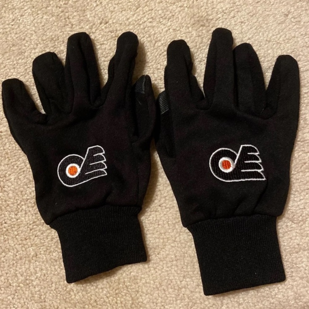 Philadelphia Flyers gloves